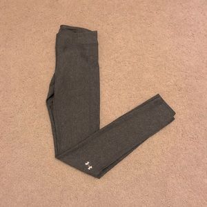 NWOT Under Armour Gray Compression Leggings